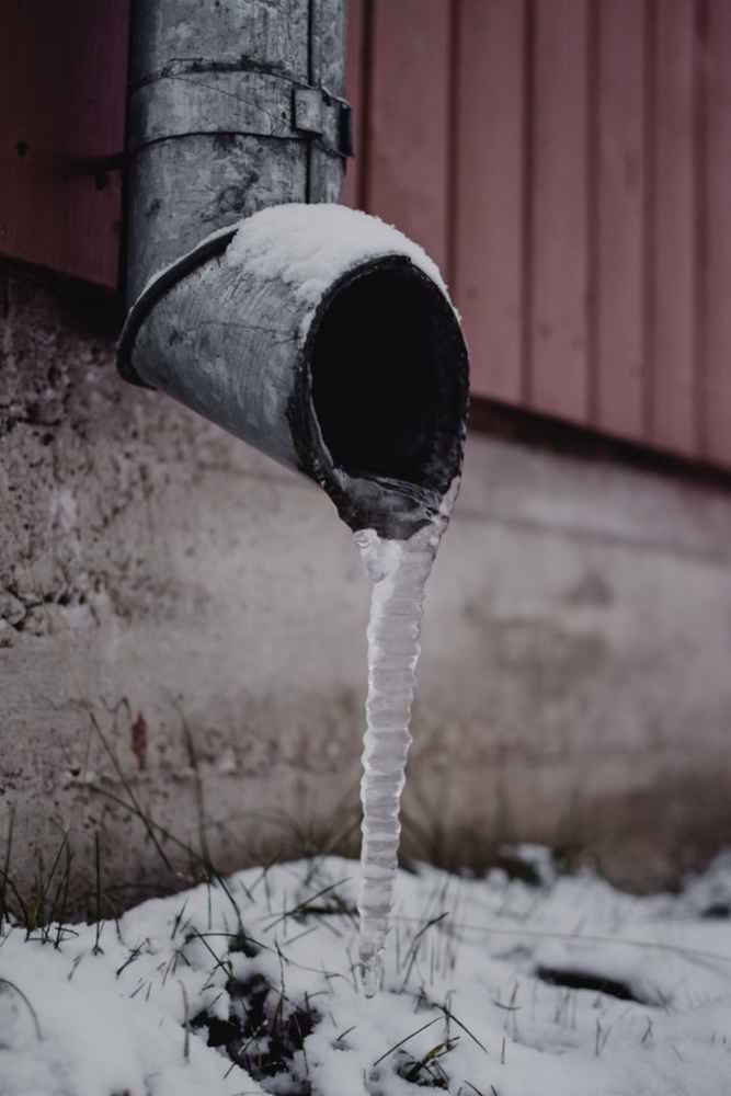 frozen pipe at job site